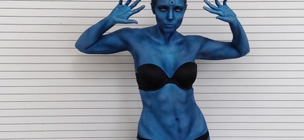 blue-avatar-cosplay-bikini
